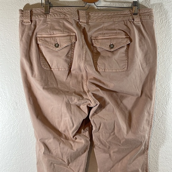 TORRID Crop Twill Military Pant With Pockets Blush Pink Size 18 - Picture 7 of 13